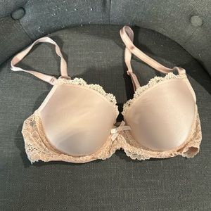 Victoria’s Secret Dream Angels Demi Bra 32C